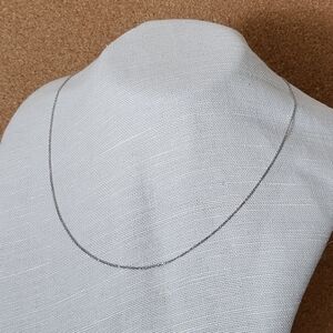 Elshe Silver Necklace
